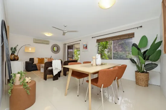 2/179 Albert Street, Cranbrook, Qld 4814