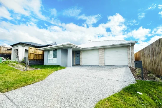 2/18 Harlin Street, Ormeau Hills, Qld 4208
