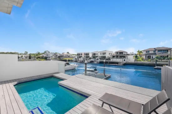 2/19 South Quay Drive, Biggera Waters, Qld 4216