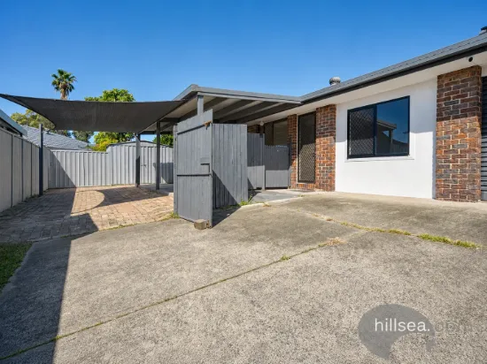 2/191 Olsen Avenue, Labrador, Qld 4215