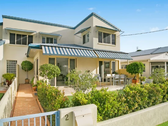 2/2 Burke Street, Golden Beach, Qld 4551