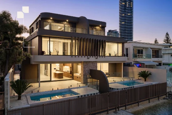 2/23 Tarcoola Crescent, Surfers Paradise, Qld 4217