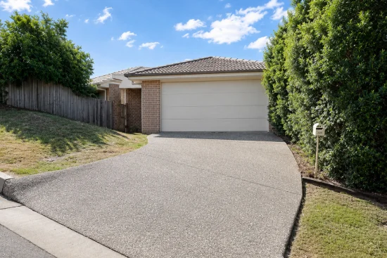 2/26 Winchester Crescent, Pimpama, Qld 4209