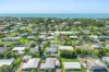 2/36 SAUNDERS Street, Point Vernon, Qld 4655