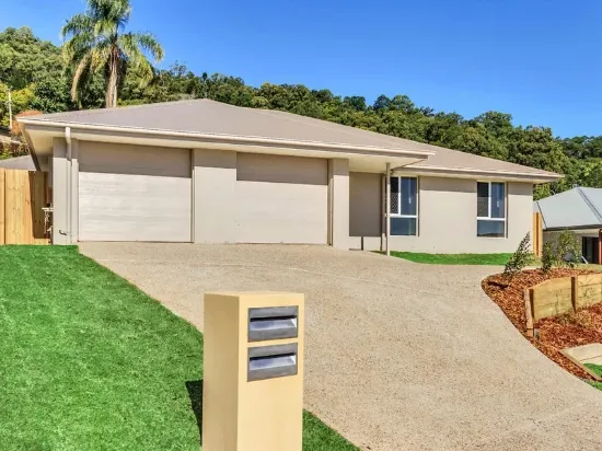 2/4 Betsy Way, Nambour, Qld 4560
