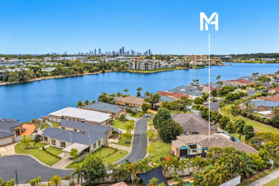 2/4 Cornell Court, Varsity Lakes, Qld 4227