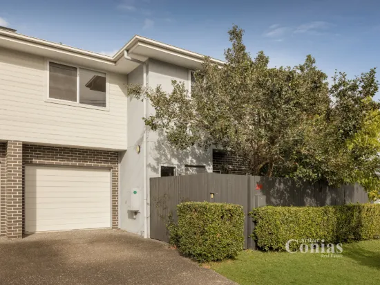 2/4 Fehlberg Street, Everton Park, Qld 4053