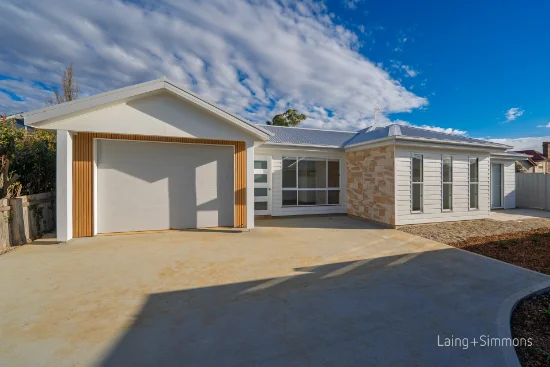 2/40 Solomon Avenue, Armidale, NSW 2350