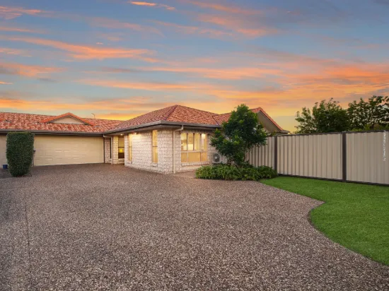 2/41 Pembridge Circuit, Urraween, Qld 4655
