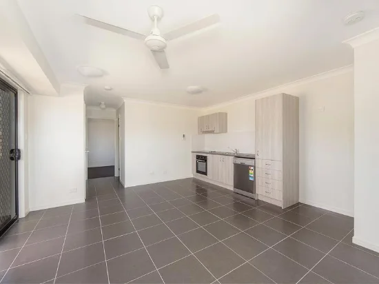 2/43 Golden Gate Avenue, Park Ridge, Qld 4125