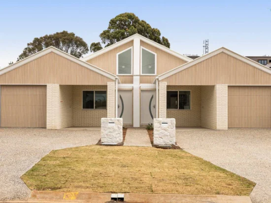 2/5 Betty Street, Newtown, Qld 4350