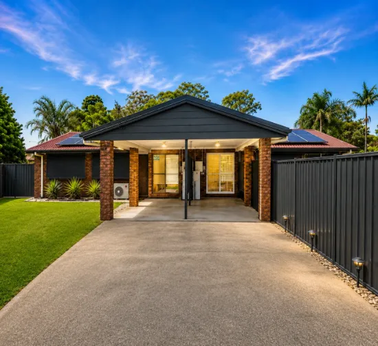 2/5 Grove Crescent, Beachmere, Qld 4510