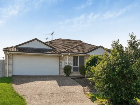 2/52 Amity Drive, Rothwell, Qld 4022