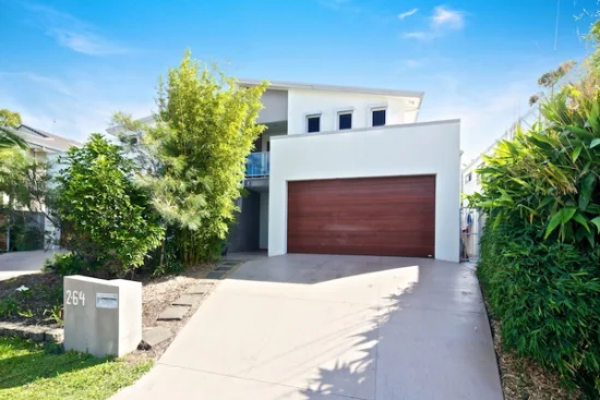 2/64 Compass Drive, Biggera Waters, Qld 4216