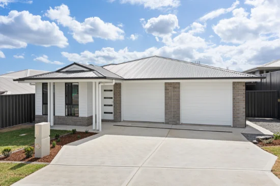 2/7 Dotterel St, Gillieston Heights, NSW 2321