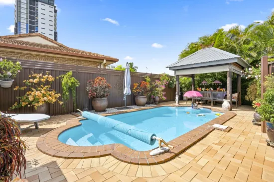 2/7 Gardiners Place, Southport, Qld 4215