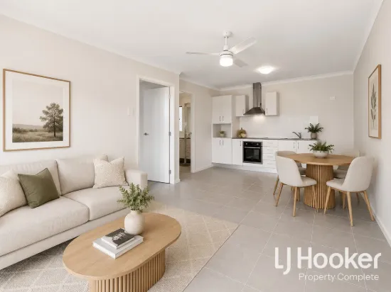 2/72 Stormbird Street, Redbank Plains, Qld 4301