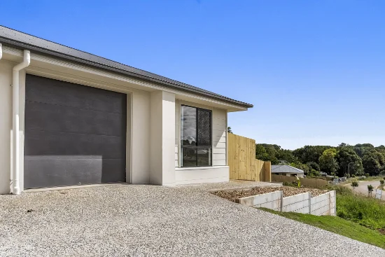 2/9 Hyde Park Road, Wollongbar, NSW 2477