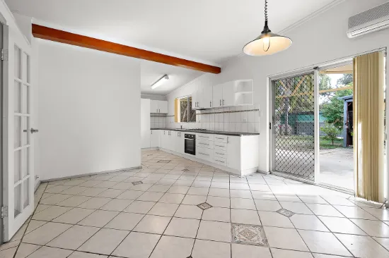 2/9 Mcalister Place, Thornlie, WA 6108