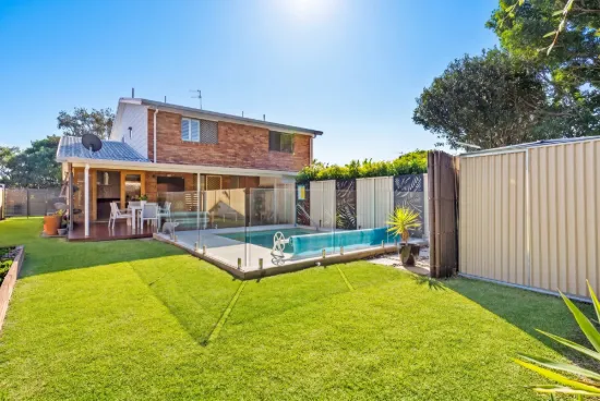 2/90 Christine Avenue, Burleigh Waters, Qld 4220