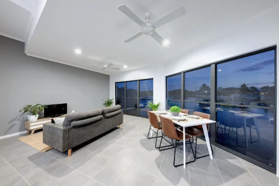 2/99 Bundilla Boulevard, Mountain Creek, Qld 4557