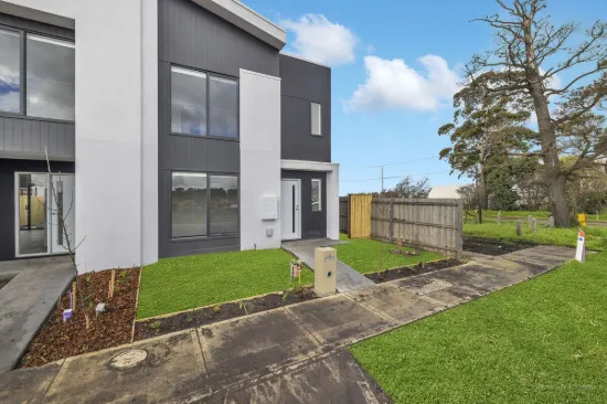 2 Nelson Street, Cranbourne East, Vic 3977