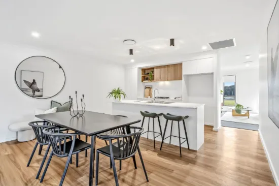 2 Whitlam Street, Thrumster, NSW 2444