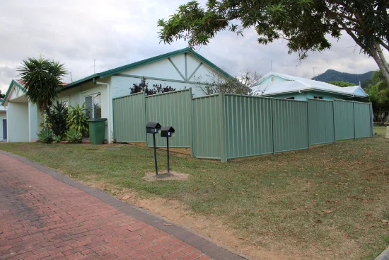 21 Kangaroo Street, Bentley Park, Qld 4869