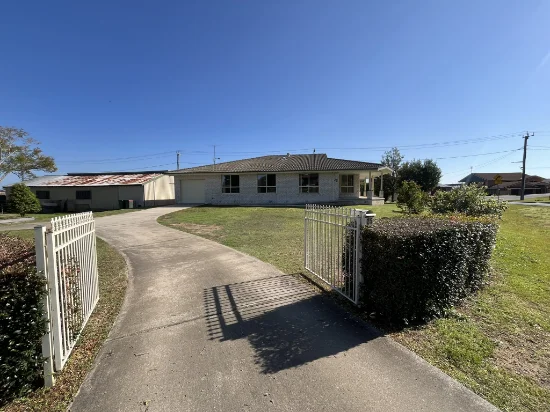 25 Riverside Drive, South Grafton, NSW 2460