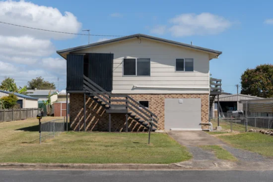 25A Caringa, Urangan, Qld 4655 - For Rent