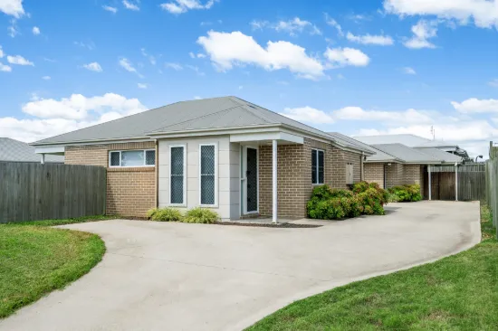 3 Sienna Drive, Glenvale, Qld 4350