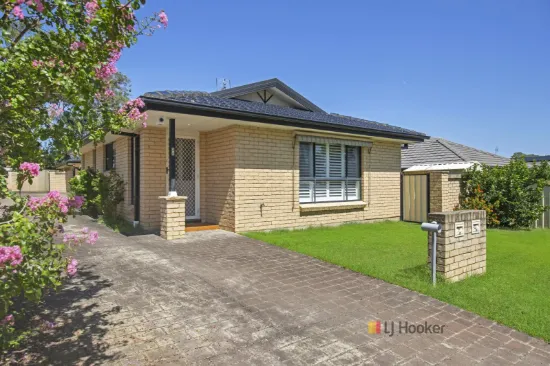 3a Fourth Avenue, Toukley, NSW 2263