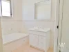 4/5 Dees Close, Bathurst, NSW 2795-Image