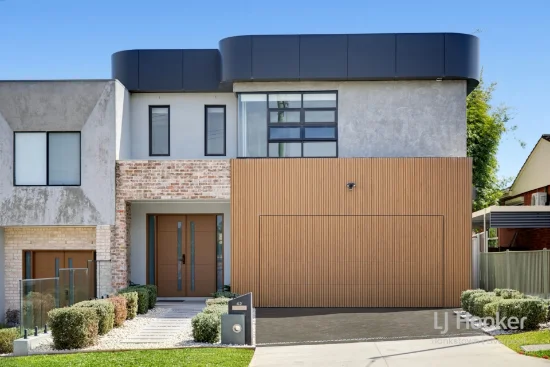 42 Flinders Road, Georges Hall, NSW 2198 - For Sale