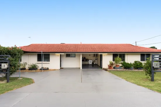 42 Noll Street, Kearneys Spring, Qld 4350