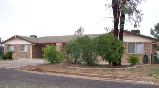 4A Bowyer Drive, Emerald, Qld 4720