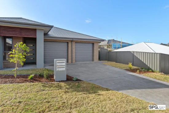 4a Royston Circuit, Farley, NSW 2320