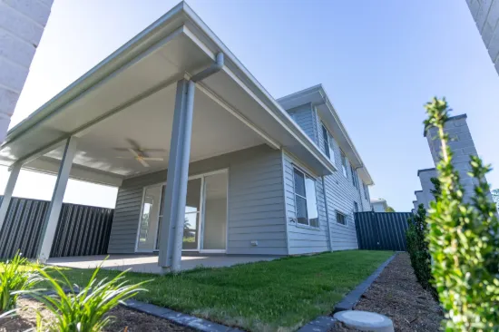6 Southwalk Esplanade, Underwood, Qld 4119