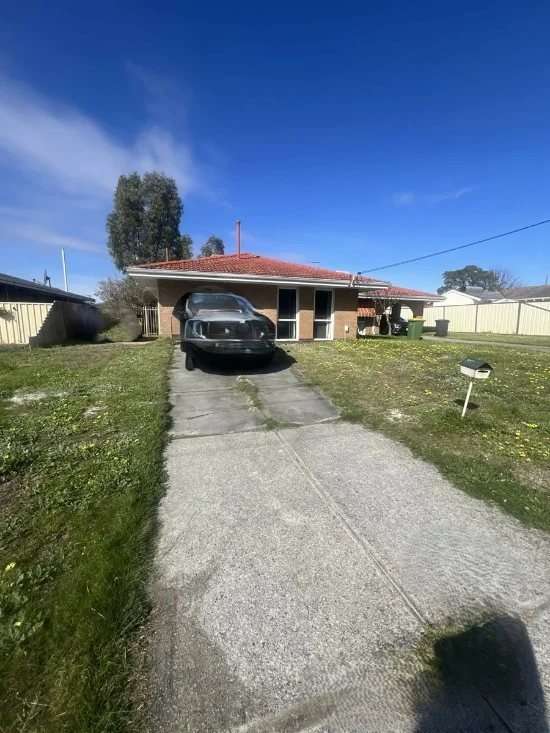 62A & 62B Lester Drive, Thornlie, WA 6108