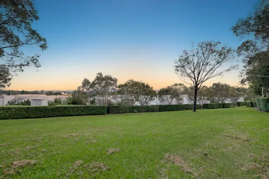 7006B Vista Drive, Benowa, Qld 4217-Image