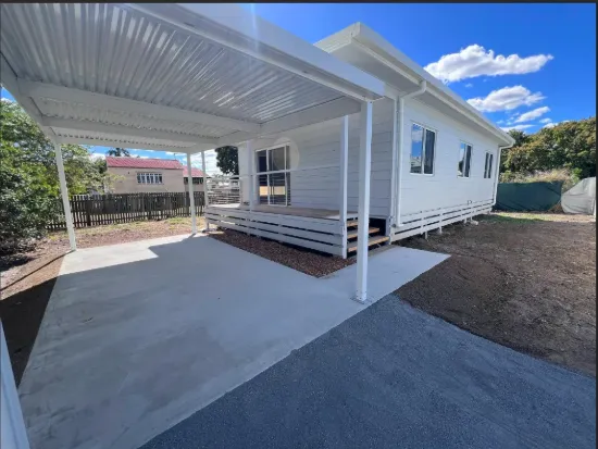 7a Thackeray Street, Park Avenue, Qld 4701