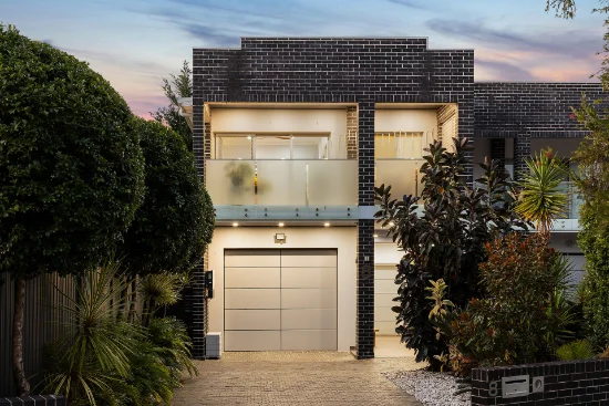 8 Clyfford Place, Panania, NSW 2213