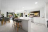 2/16 Eider Avenue, Paradise Point QLD 4216-Image