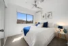 2/16 Eider Avenue, Paradise Point QLD 4216-Image