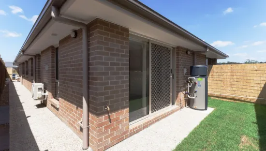 2/3 Pembroke Street, Pimpama QLD 4209-Image