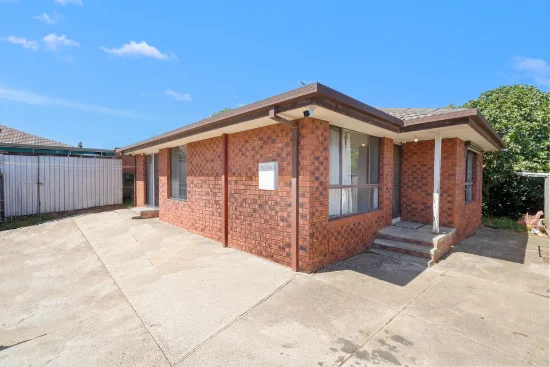2/8 Yaralla Court, Meadow Heights VIC 3048-Image