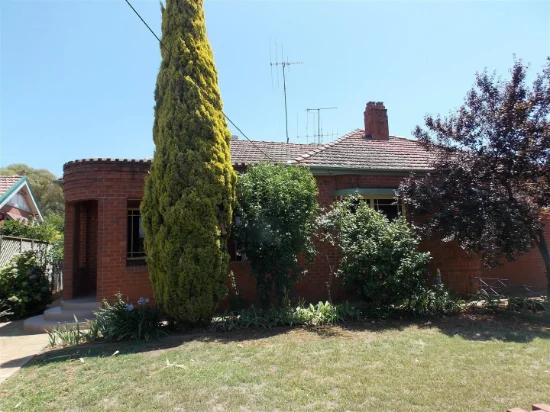 22 Victoria Street, Parkes NSW 2870 - For Rent