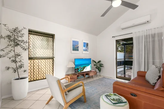Unit 2/6 Buccleugh Street, Moffat Beach QLD 4551-Image