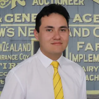 Keanu  Young - Real Estate Agent