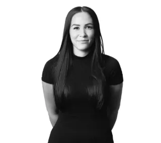 Emmy Lake - Real Estate Agent